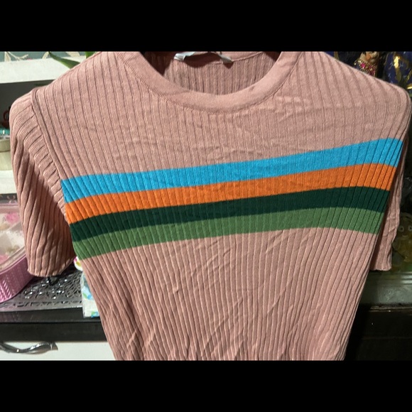 ONLY top new with tags ! Soft material ! Strips all over all ! - Picture 4 of 6